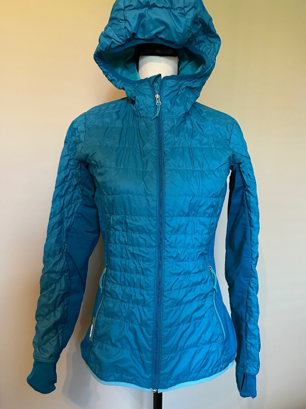 Icebreaker MerinoLoft Helix Women's Insulated Jacket, Turquoise, size S